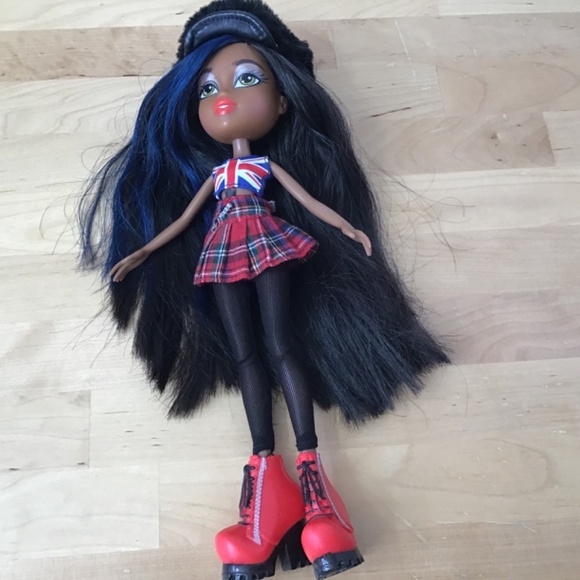 Bratz Doll - Picture 8 of 11